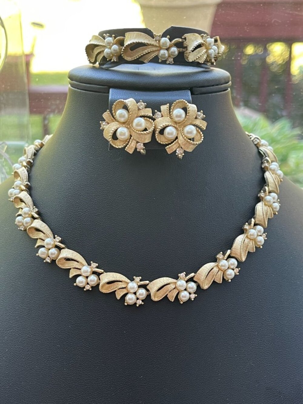 Vintage Crown Trifari Faux Pearl & Rhinestone Necklace Bracelet & Earrings Set G